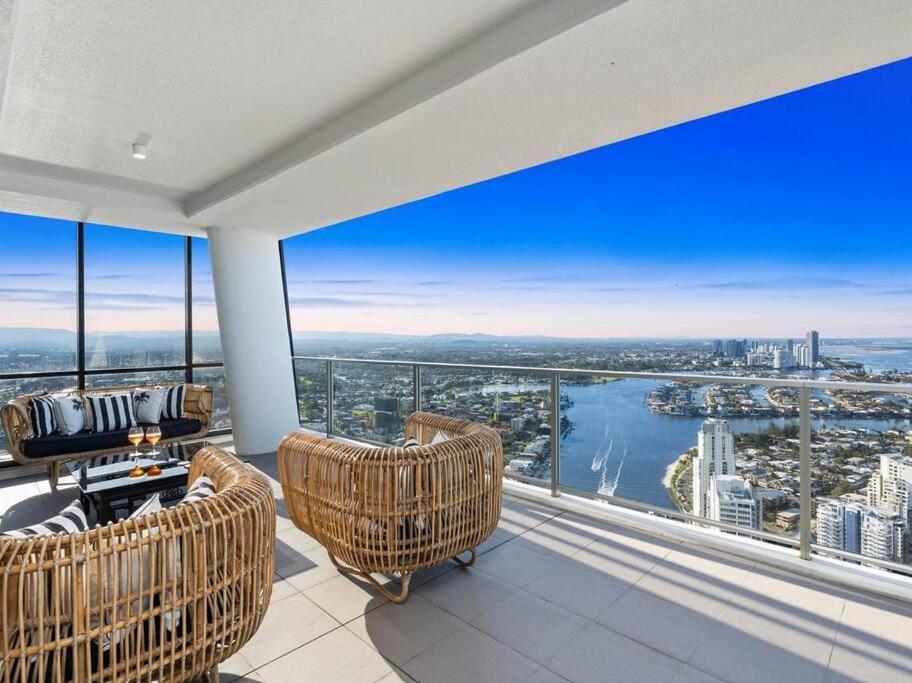 Exclusive Circle On Cavil Sub-Penthouse Luxury Apt - Hosted By Coastal Letting Guldkusten Exteriör bild