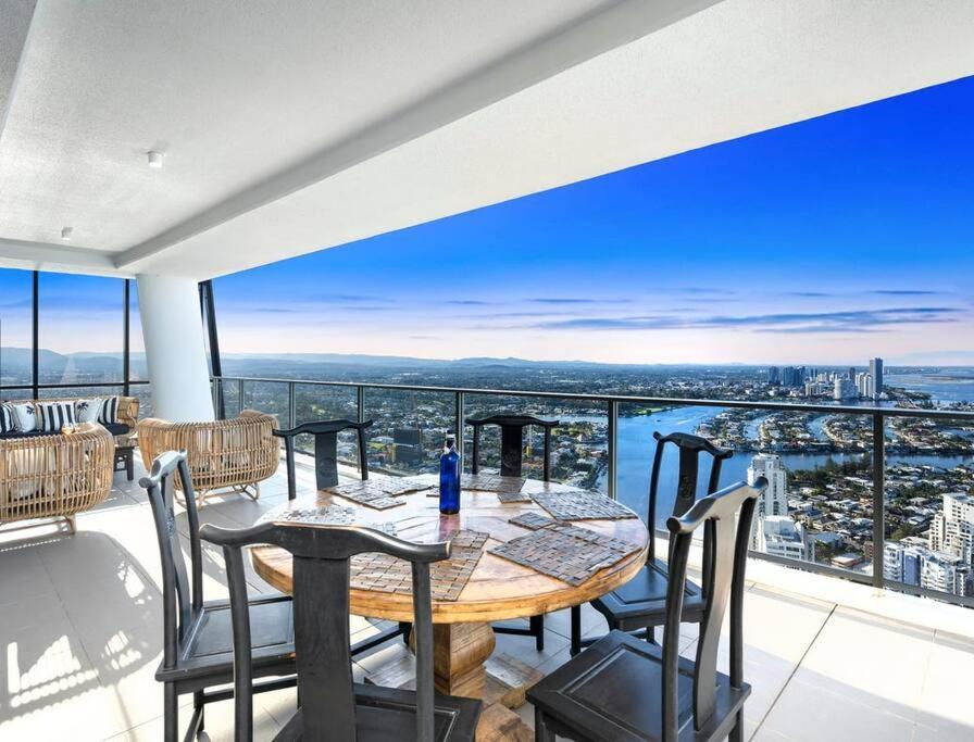 Exclusive Circle On Cavil Sub-Penthouse Luxury Apt - Hosted By Coastal Letting Guldkusten Exteriör bild