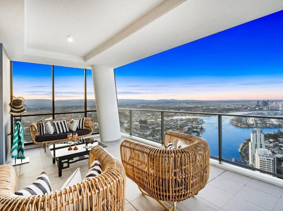Exclusive Circle On Cavil Sub-Penthouse Luxury Apt - Hosted By Coastal Letting Guldkusten Exteriör bild
